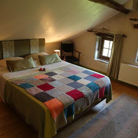 Les Grandes Fontaines Bed & Breakfast La Longine Exterior photo