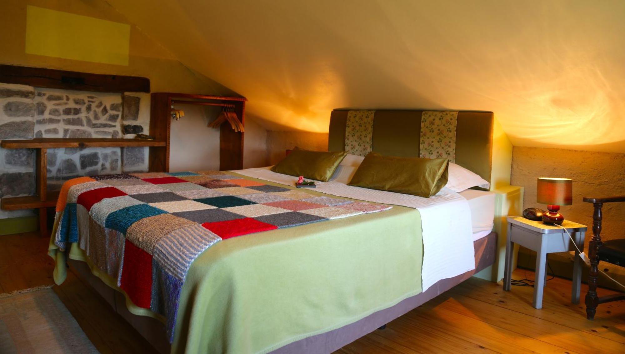 Les Grandes Fontaines Bed & Breakfast La Longine Exterior photo