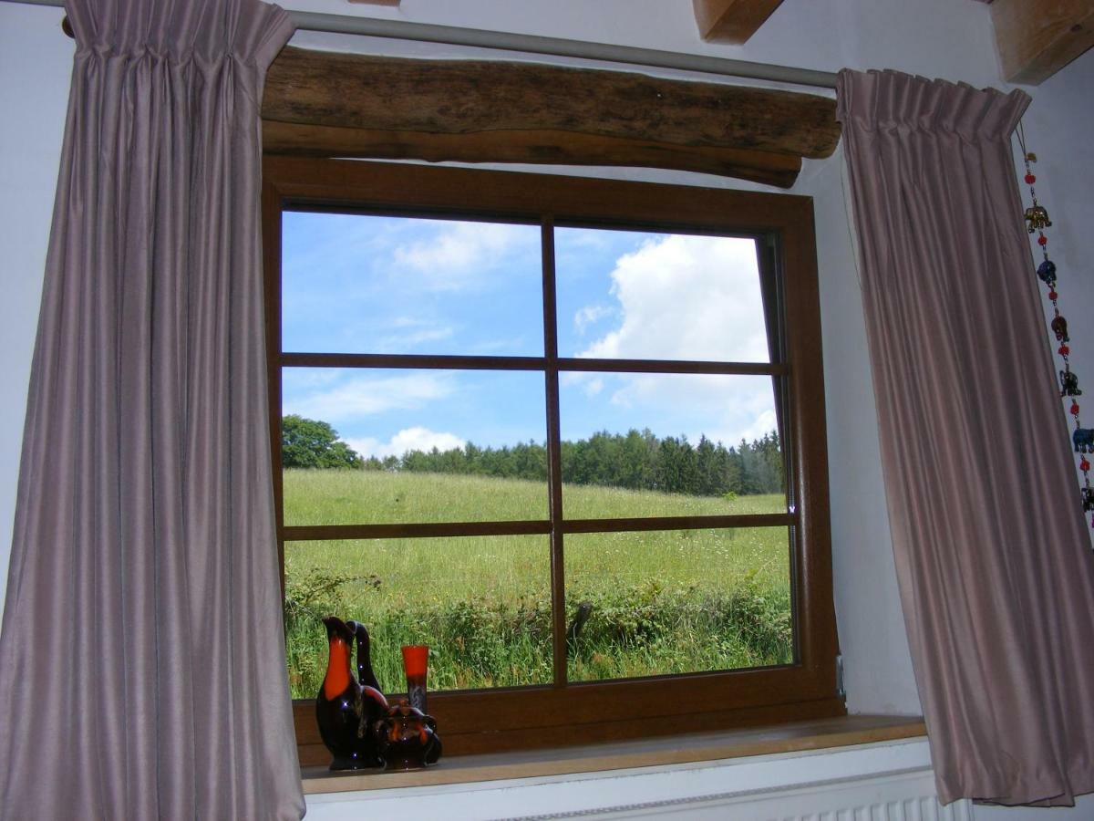 Les Grandes Fontaines Bed & Breakfast La Longine Exterior photo