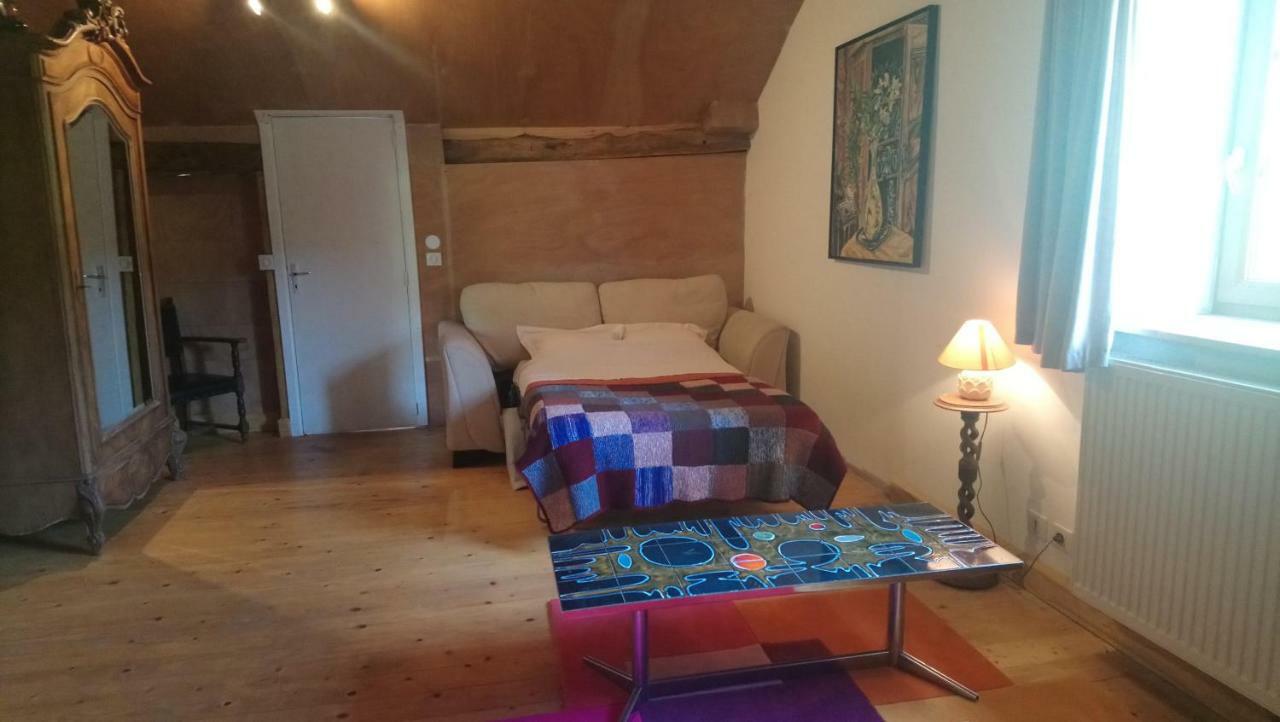 Les Grandes Fontaines Bed & Breakfast La Longine Exterior photo