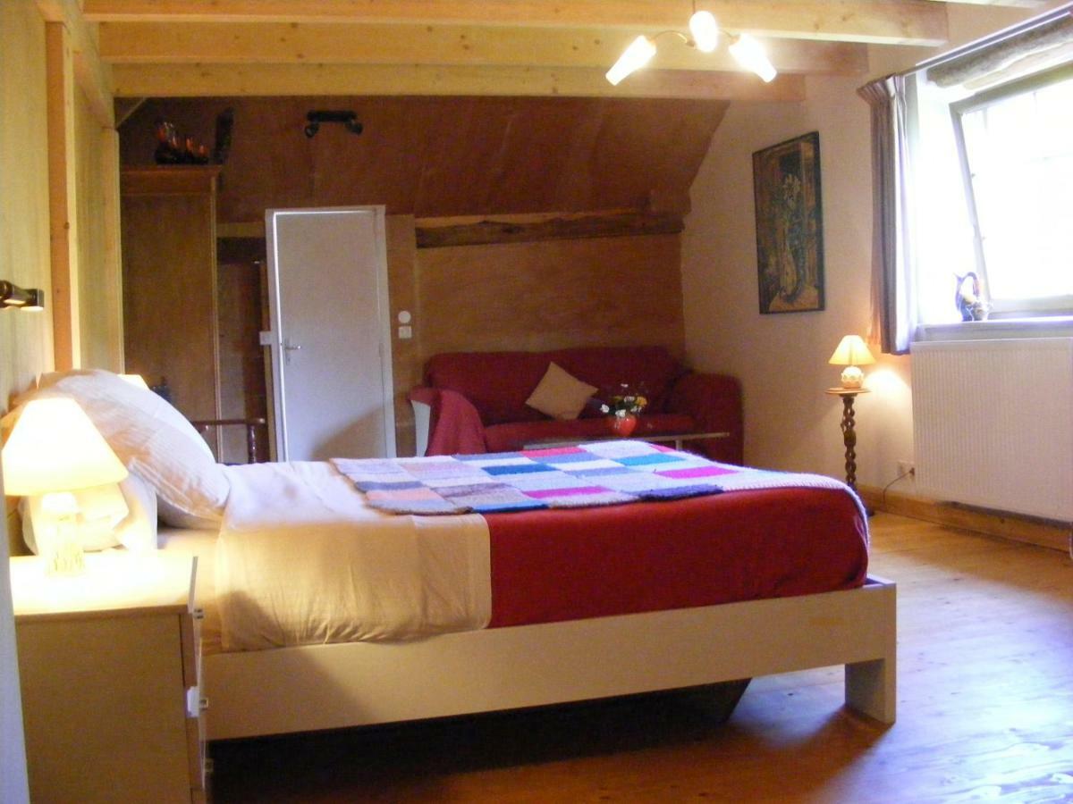 Les Grandes Fontaines Bed & Breakfast La Longine Exterior photo